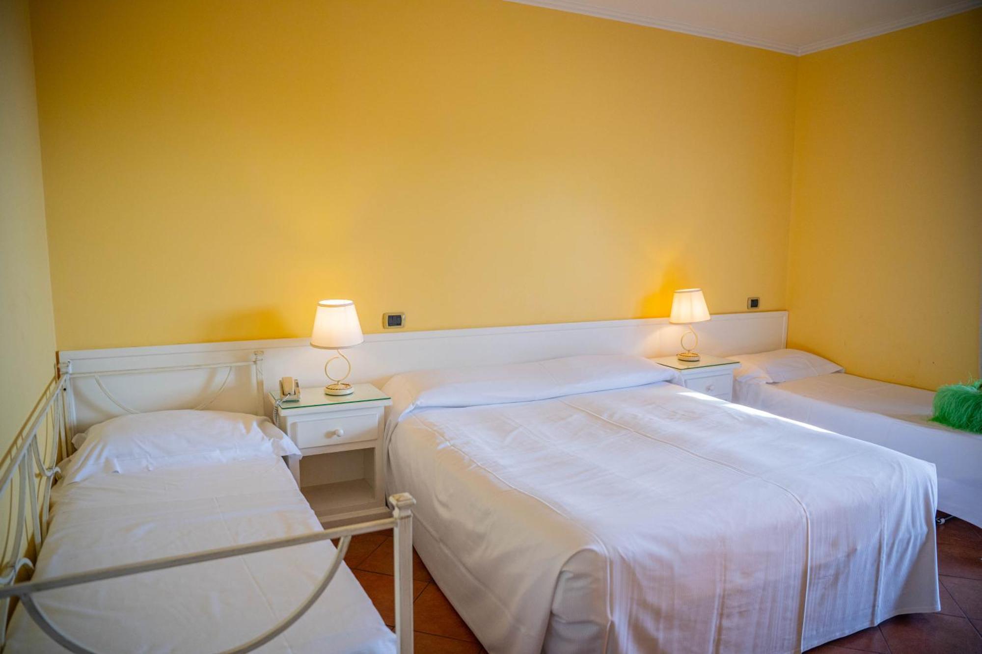 Mendolia Beach Hotel Taormina Exterior photo