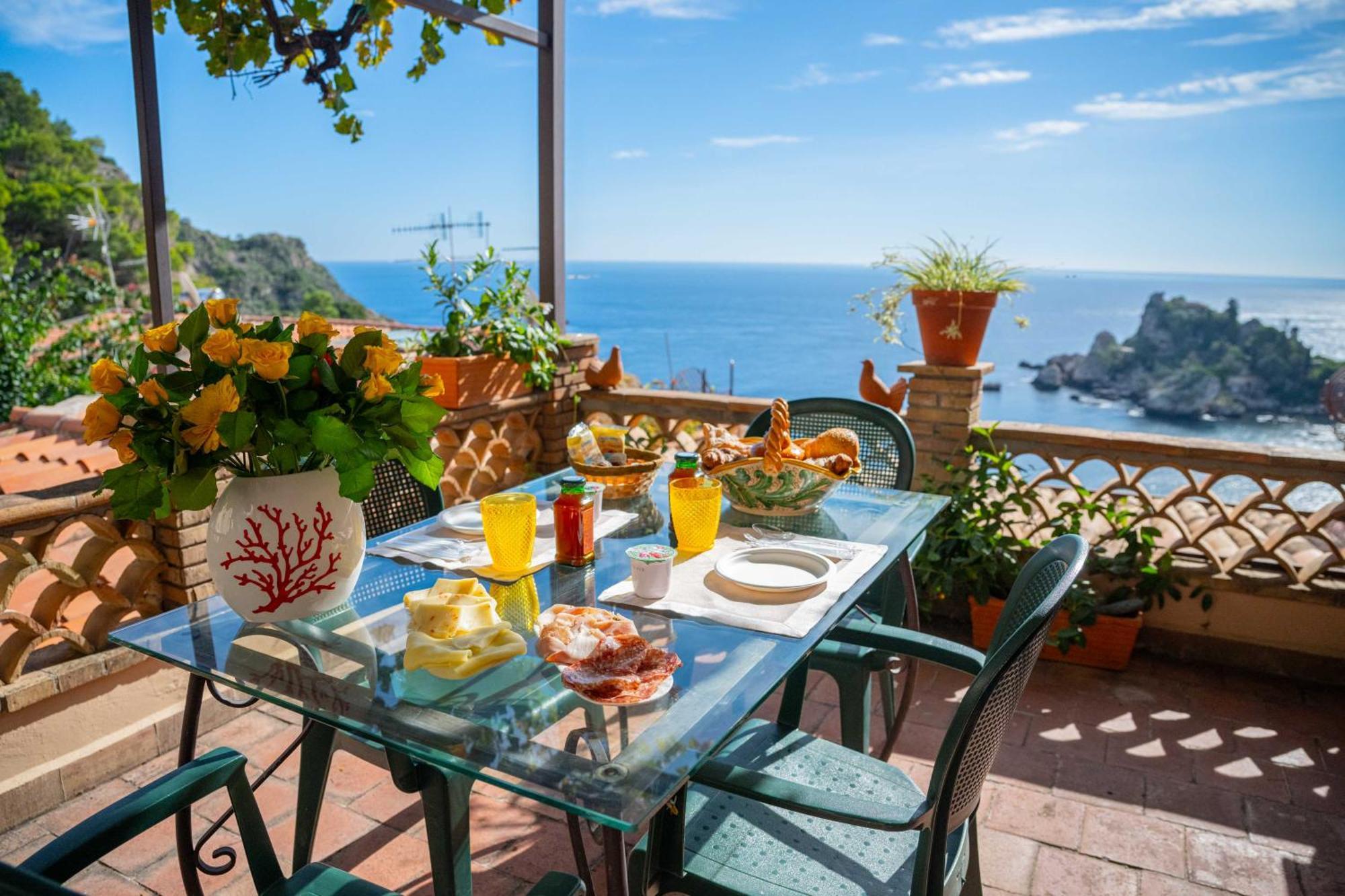 Mendolia Beach Hotel Taormina Exterior photo